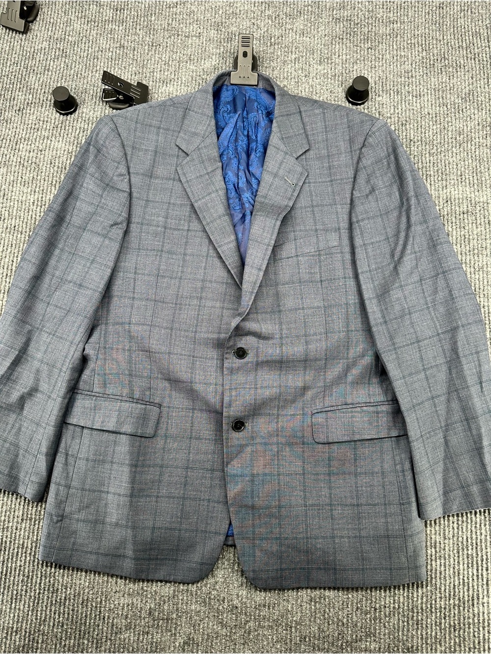 Turnbury Classic Gray Windowpane Sport Coat with Blue Paisley Lining